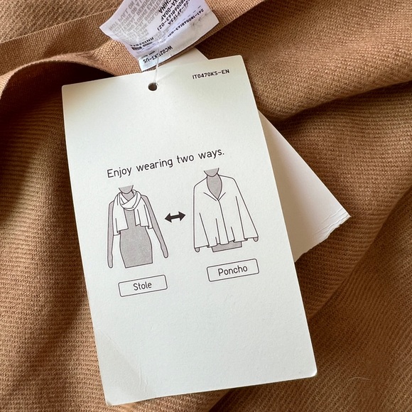 Uniqlo scarf/two way stole - Picture 3 of 4